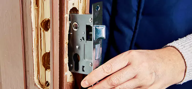 Garage Door Lock Replacement Wellesley
